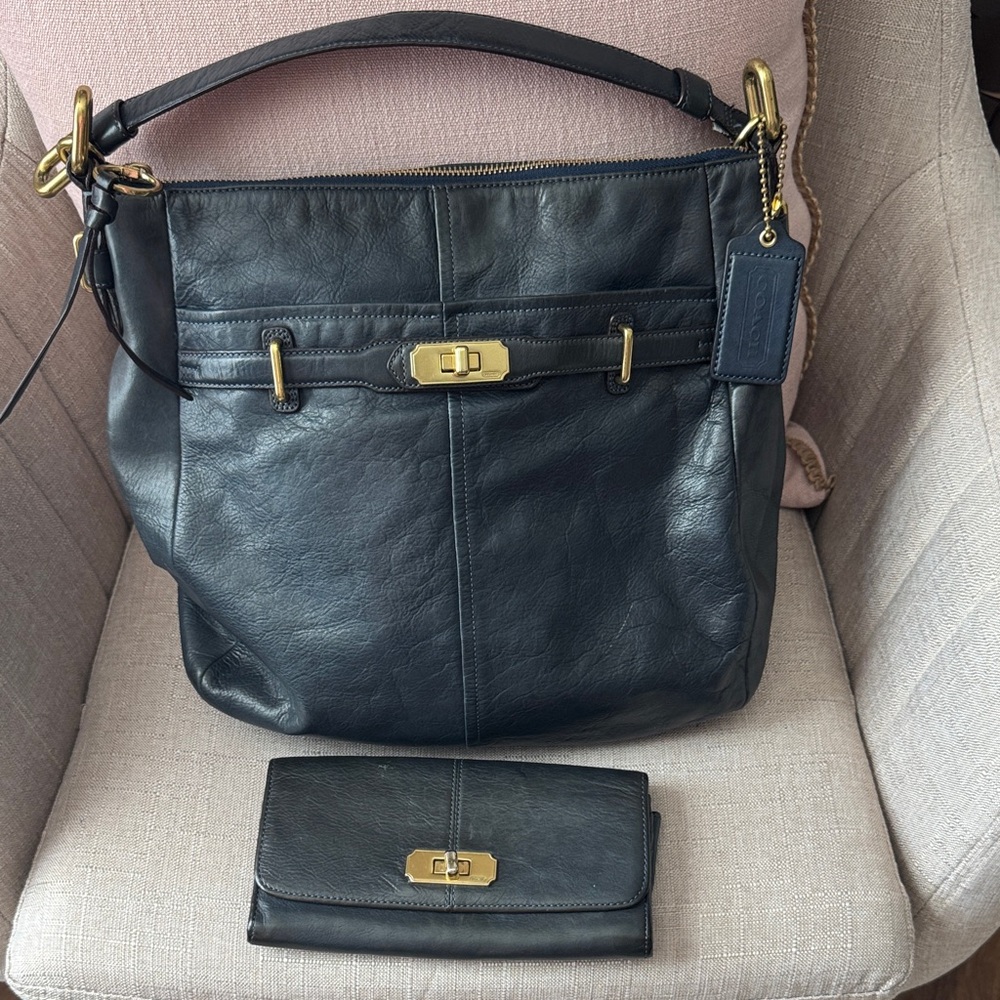 Vintage Coach Leather Chelsea Ashlyn Hobo Bag and Wallet
